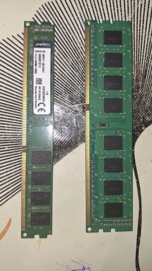 i3 2100 2eme generation + 4GB ram DDR3 1333Mhz