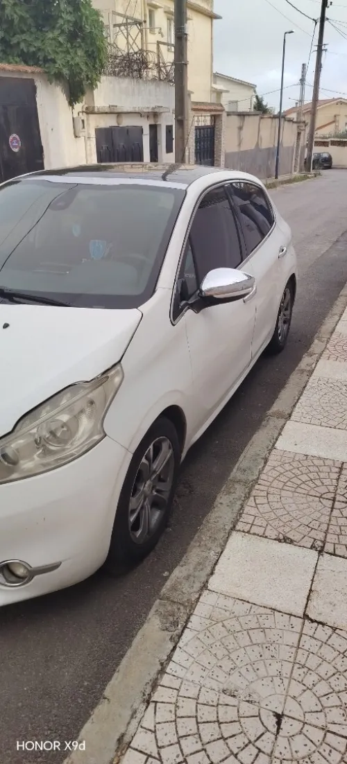 Peugeot 208 2013 Allure