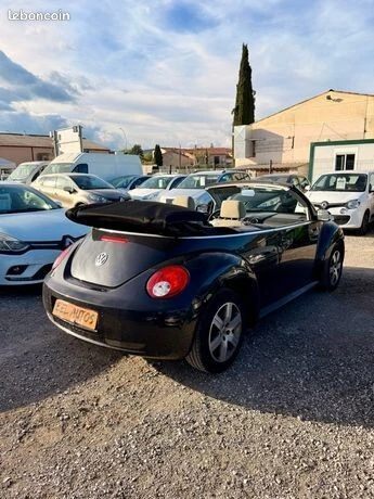 Volkswagen New Beetle 2005 