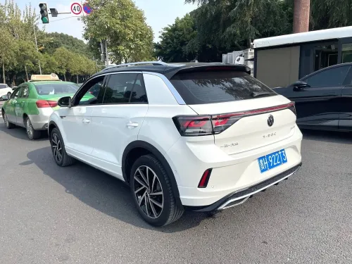 Volkswagen T-Roc 2023 