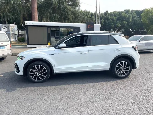 Volkswagen T-Roc 2023 