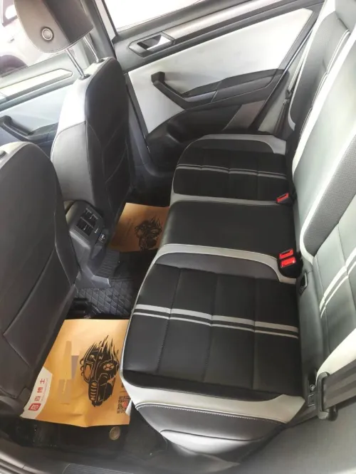 Volkswagen T-Roc 2024 