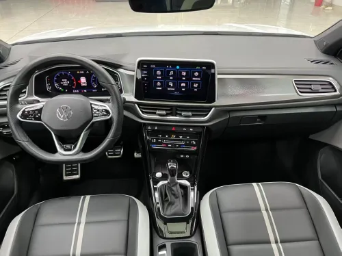 Volkswagen T-Roc 2023 