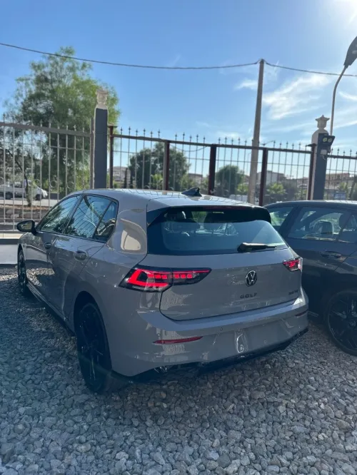 Volkswagen Golf 8 2025 R-Line
