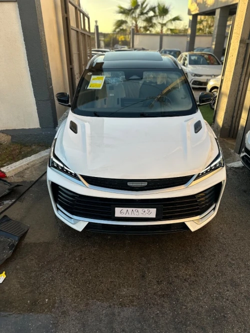 Geely Coolray 2025 
