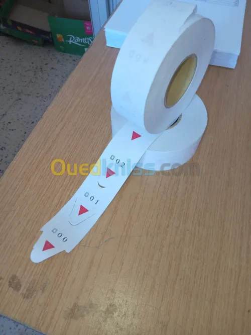 Rouleau 2000 ticket pour file d'attente 