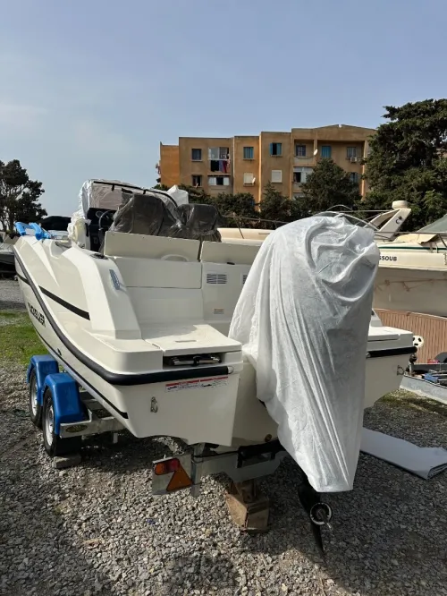 Bateau QuickSilver 605