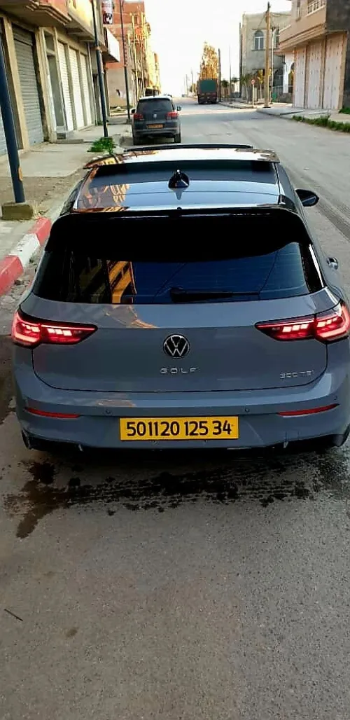 Volkswagen Golf 8 2025 R-Line