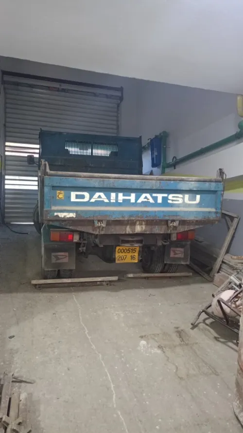 Daihatsu delta 2007