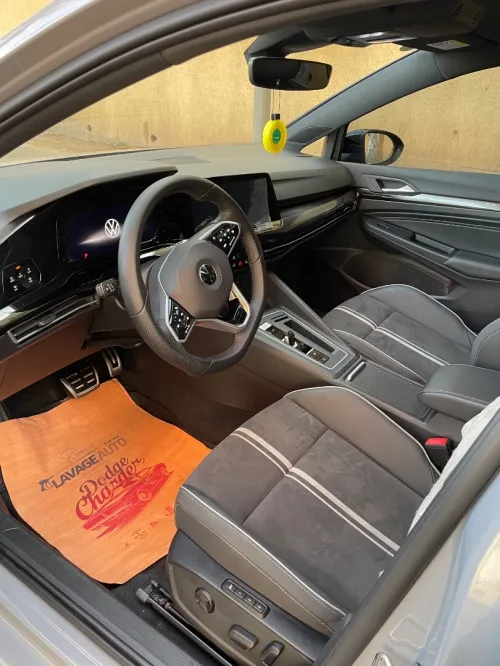 Volkswagen Golf 8 2025 R-Line