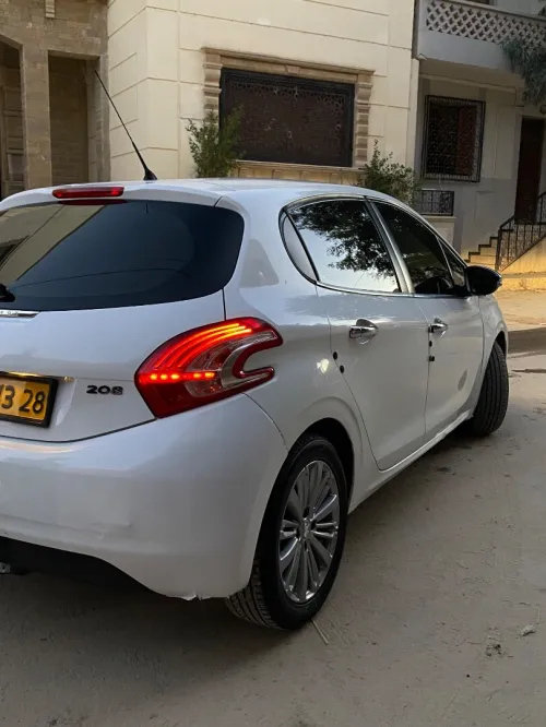 Peugeot 208 2013 208