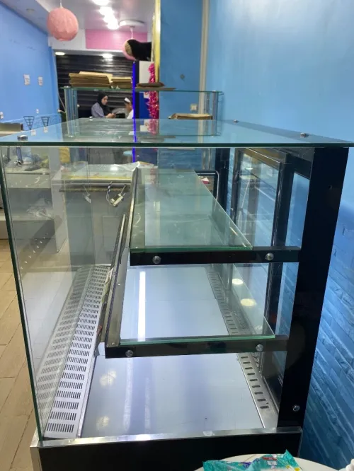 Frigo présentoire 1m50 etat 10/10 avec garantie 1 année 