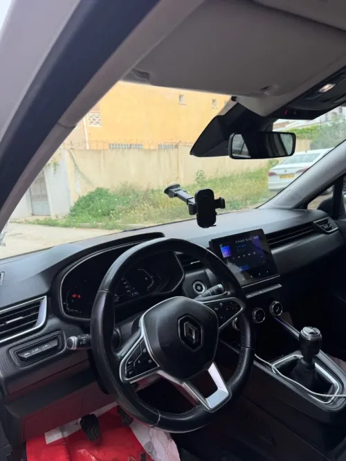 Renault Clio5 2022 Intuns