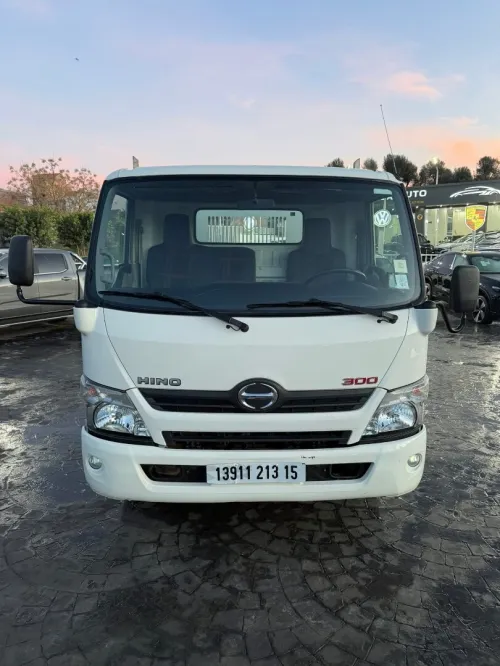 Hino 611 2013