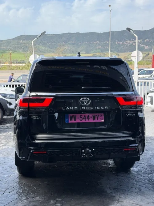 Toyota Land Cruiser  2026 VX-R