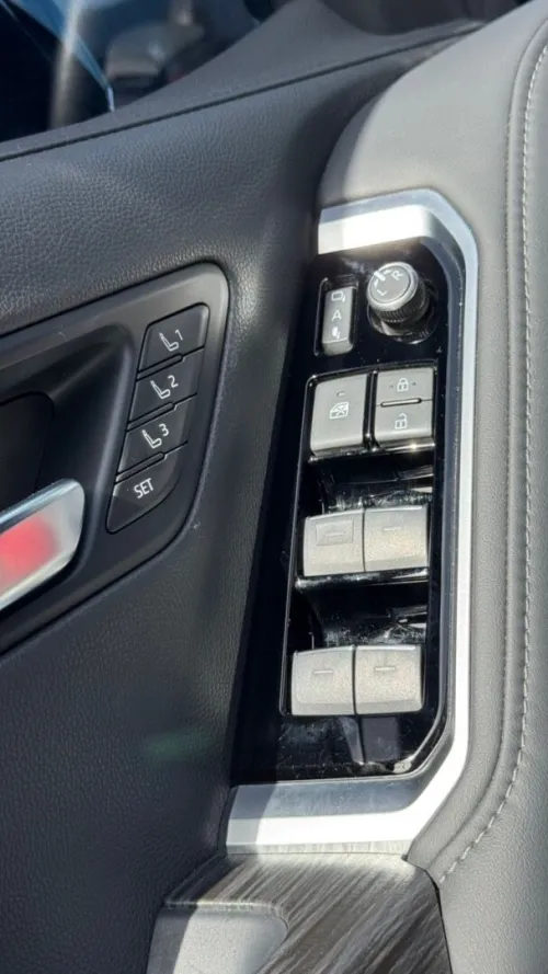 Toyota Land Cruiser  2026 VX-R
