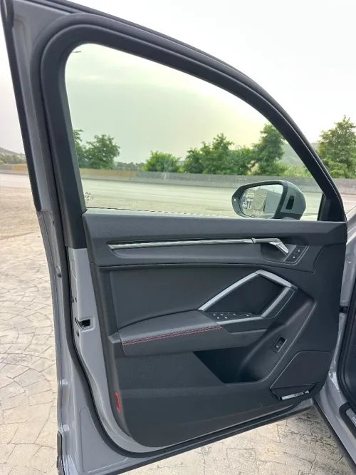 Audi Q3 2024 S Line