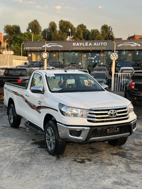 Toyota GL-X 2026 NAGA
