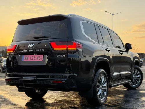 Toyota Land Cruiser  2026 VX-R