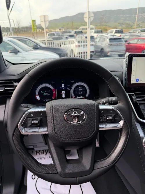 Toyota Land Cruiser  2026 VXR
