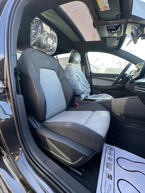 Volkswagen Golf 8.5 2025 R Line