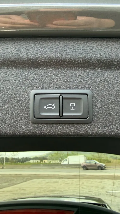 Audi Q3 2023 S line