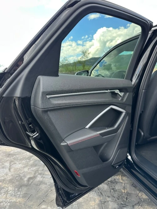 Audi Q3 2024 S Line