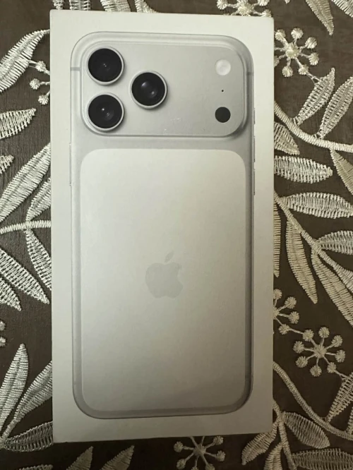 Iphon 17 pro max
