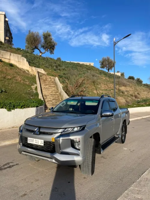 Mitsubishi L200 2022 