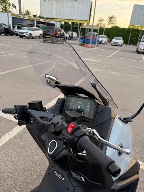 YAMAHA TMAX 563 tech 2026