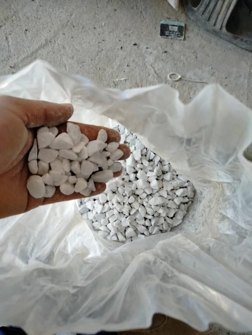 Gravier décoration للتزيين Gravier de marbre . Sac blanc حصى رخامي للحدائق والمنازل،