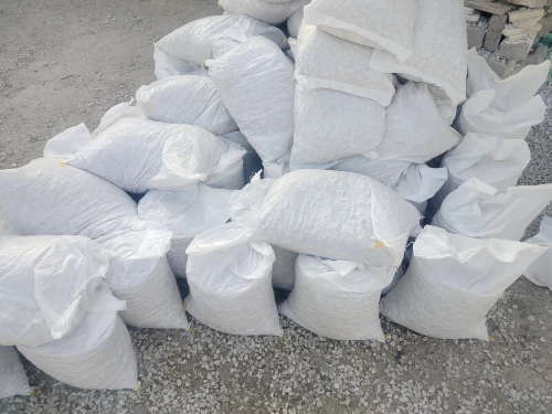 Gravier décoration للتزيين Gravier de marbre . Sac blanc حصى رخامي للحدائق والمنازل،