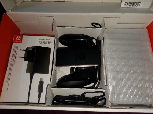 NINTENDO SWITCH V2 FLASHÉ