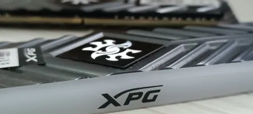 ADATA XPG Spectrix D41 RGB Series 8GB (8GBx2 3200MHz DDR4)
