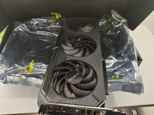 Gigabyte GeForce RTX 5060 Ti GAMING OC 16G