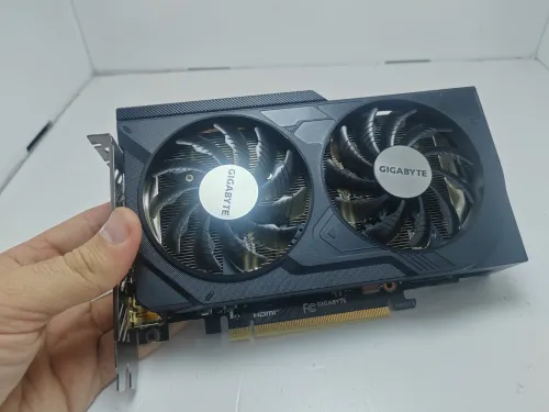 Gigabyte GeForce RTX 4060 WINDFORCE OC 8G