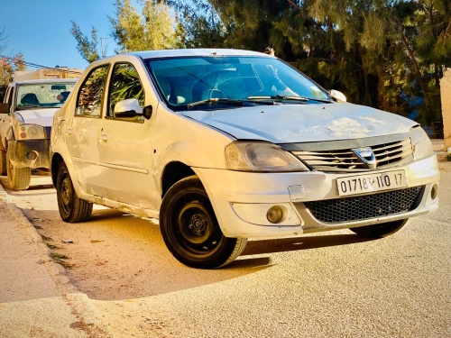 Dacia Logan 2010 لاتوت