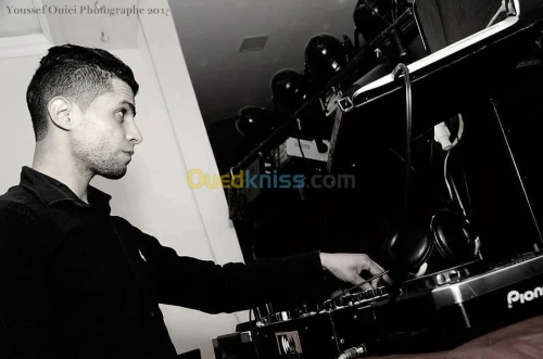 DJ 