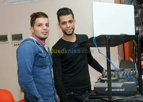 DJ 