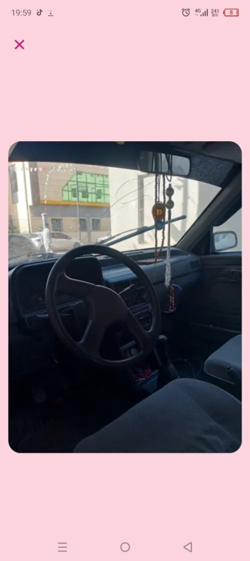 Kia prada ابيض 2011