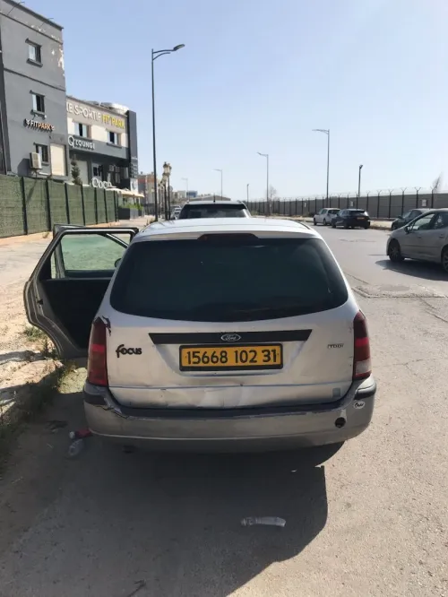 Ford Focus 5 portes 2002 Focus 5 portes