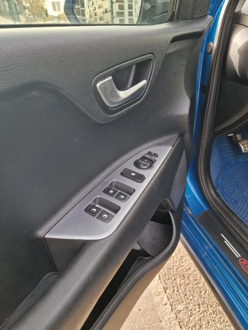 Kia Rio 5 portes 2021 GT Line