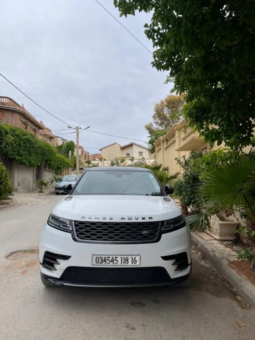 Land Rover Land Rover  2018 Premium 
