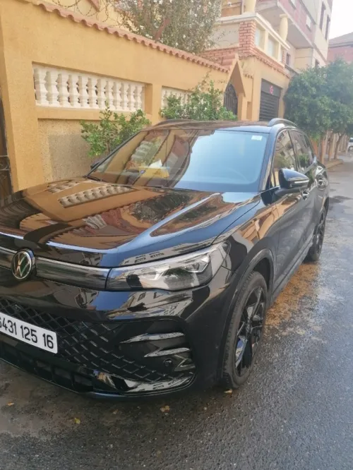 Volkswagen New Tiguan 2025 R