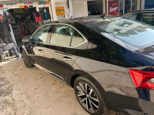 Skoda Superbe 2025 Skoda superb tout options