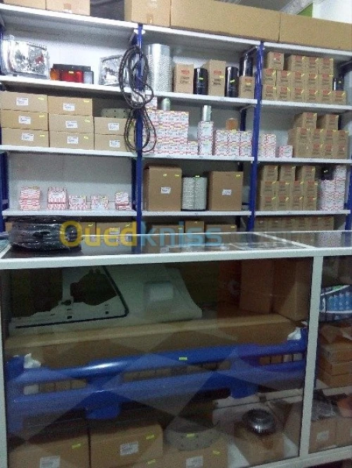 Isuzu بيع قطع الغيار الأصلية لشاحنات 