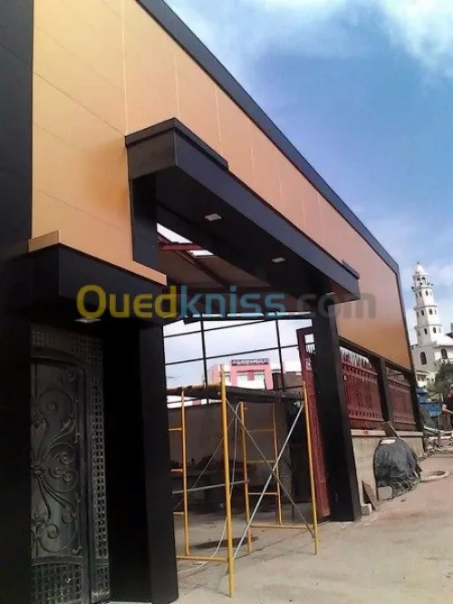  Façade en alucoband et Mur Rideaux