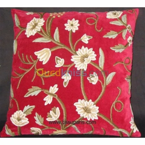 broderie moderne et traditionnelle 