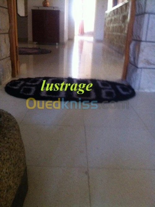 ponçage et lustrage