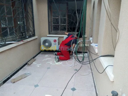 INSTALLATION CLIMATISATION split  auto